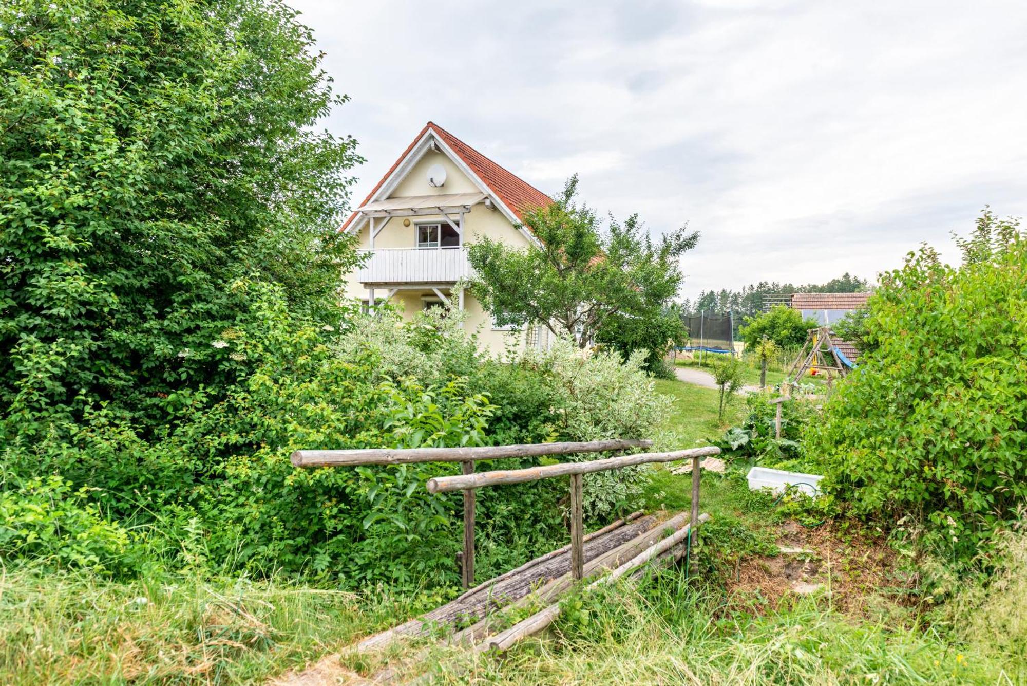 Beutenmuehle Straussenfarm Dach Owingen Exterior photo
